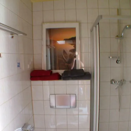 فندق Garni Zur Lutherstadt لوثرستادت ايسليبن