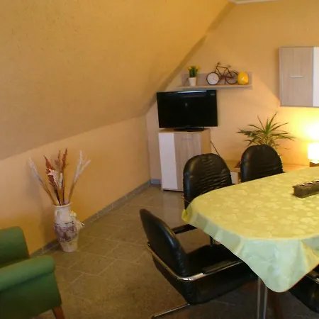 Garni Zur Lutherstadt لوثرستادت ايسليبن