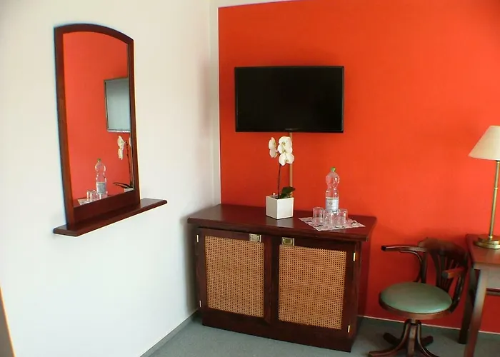 Hotel Garni Zur Lutherstadt 3*